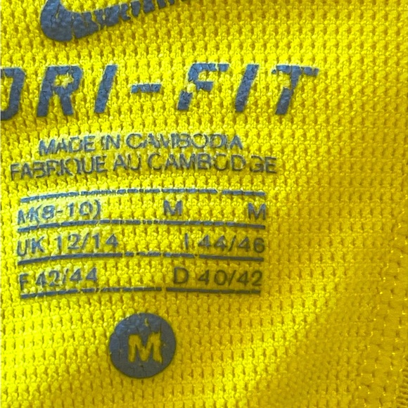 NIKE ATHLETIC TOP - Picture 3 of 3